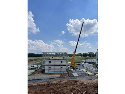 Výstavba horní stavby BD L